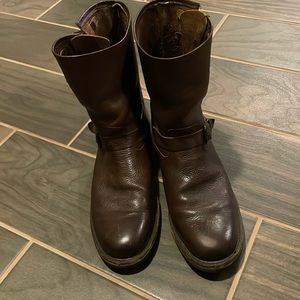 Men’s Frye boots. Brown leather.